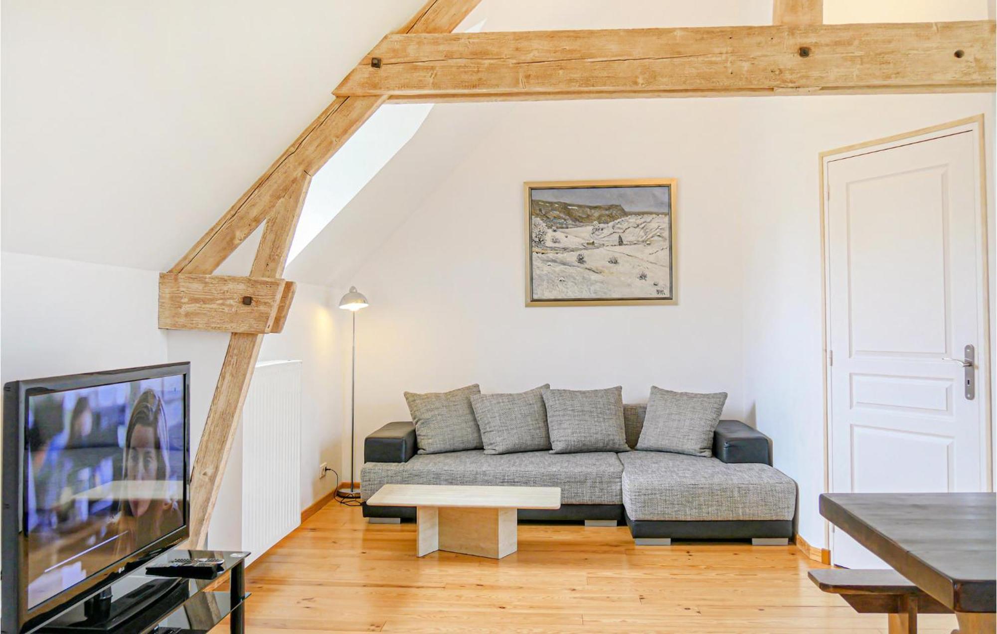 2 Bedroom Amazing Apartment In Ponts Buitenkant foto