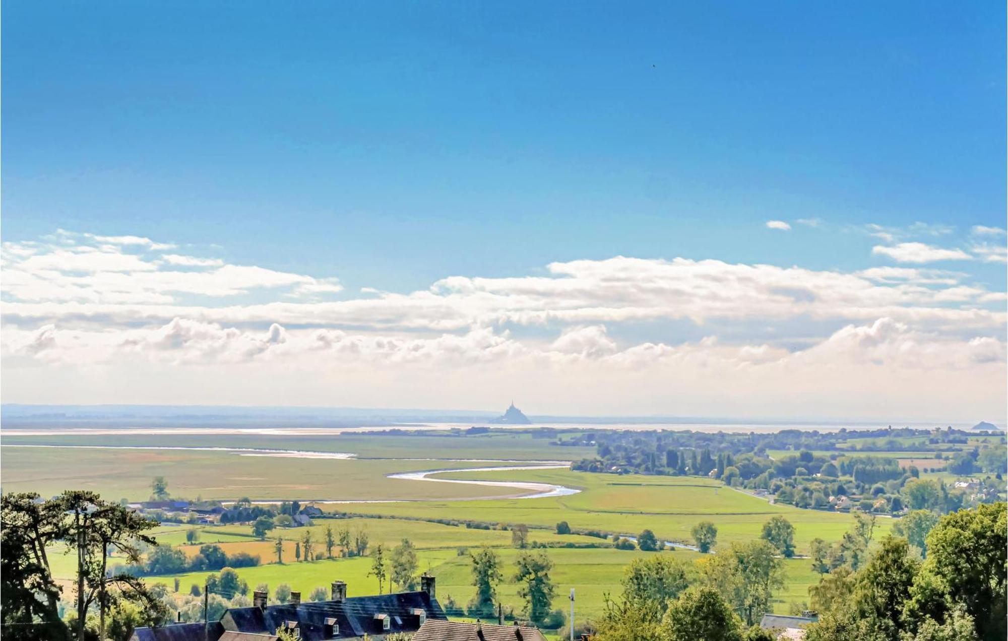 2 Bedroom Amazing Apartment In Ponts Buitenkant foto